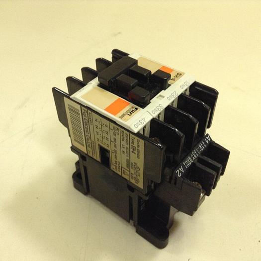 Used FUJI ELECTRIC Magnetic Contactor / Relay SH-4 4SH440 #78594