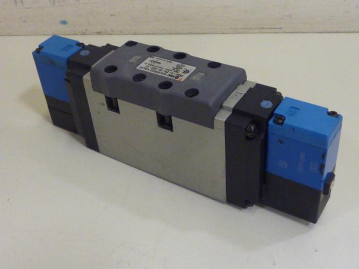 Used SMC Solenoid Valve VSS8-6-FG-D-3EZ-V1 #66870