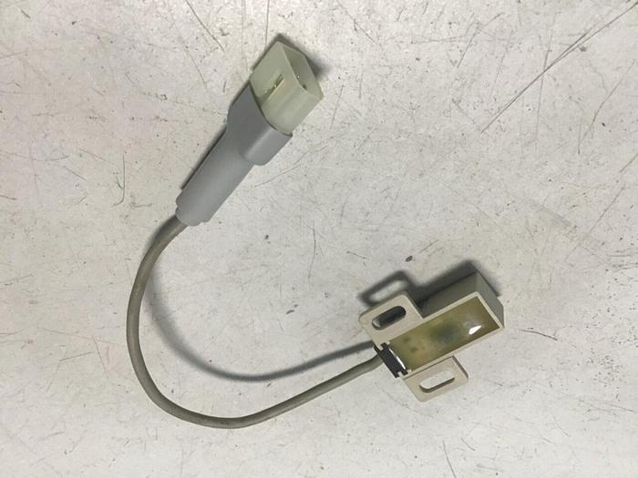 Used FUJI ELECTRIC Proximity Switch PE-B4D3 #128419