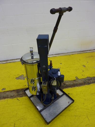 Used MAIN MANUFACTURING Hydraulic Oil Vacuum w/ Filter VACUUM394 #48394