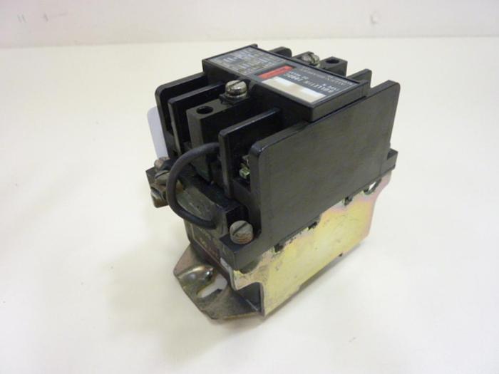 Used ALLEN BRADLEY Relay 700DC-N200Z24 SER C #44117