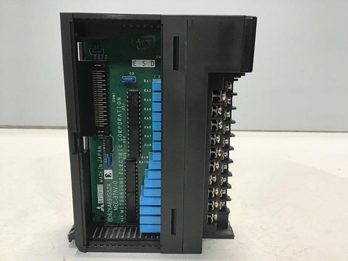 Used MITSUBISHI Output Module A1SY10 #125188
