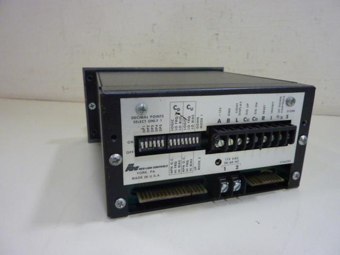Used RED LION CONTROLS Digital Counter 5766202 #63391