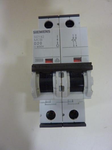 Used SIEMENS 20 Amp Circuit Breaker 5SY4220-8 #46940