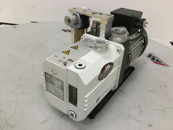 Used HANNING ELEKTRO-WERKE Motor w/ Vacuum Pump E8CD4B1-070 Used