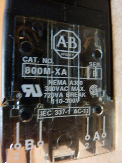 Used ALLEN BRADLEY Selector Switch 800MB-J41U SER A #25826