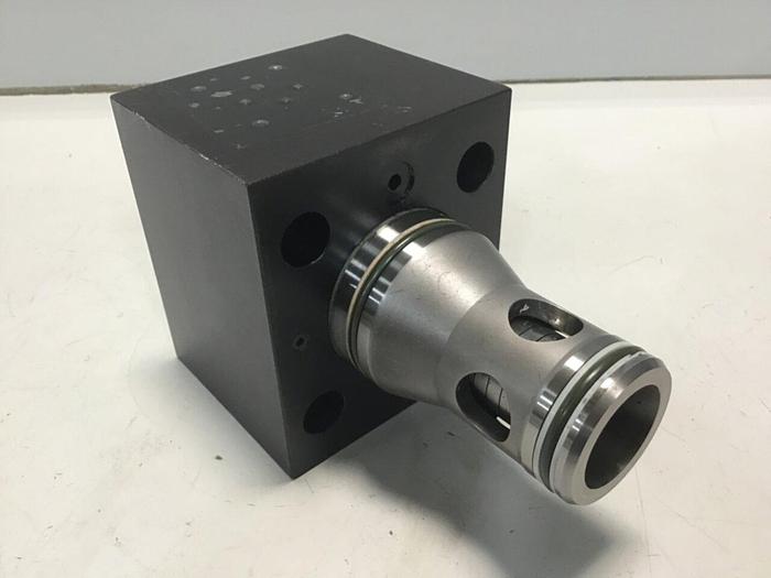 Used MOOG Valve CCE32A6RH2X06 #124465