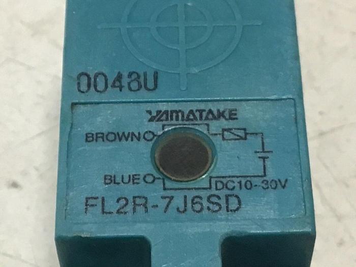 Used YAMATAKE Proximity Switch FL2R-7J6SD #128554