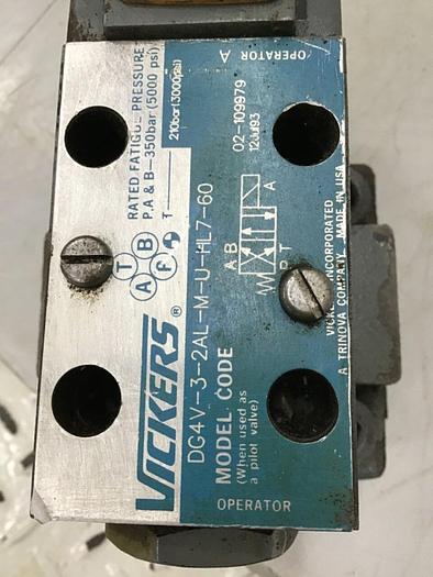 Used VICKERS Hydraulic Valve CVCS25C1S2W24510AP10 #141654