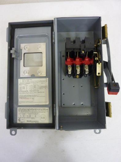 Used SQUARE D 30 Amp Safety Disconnect Switch HU361AWKVW #49994