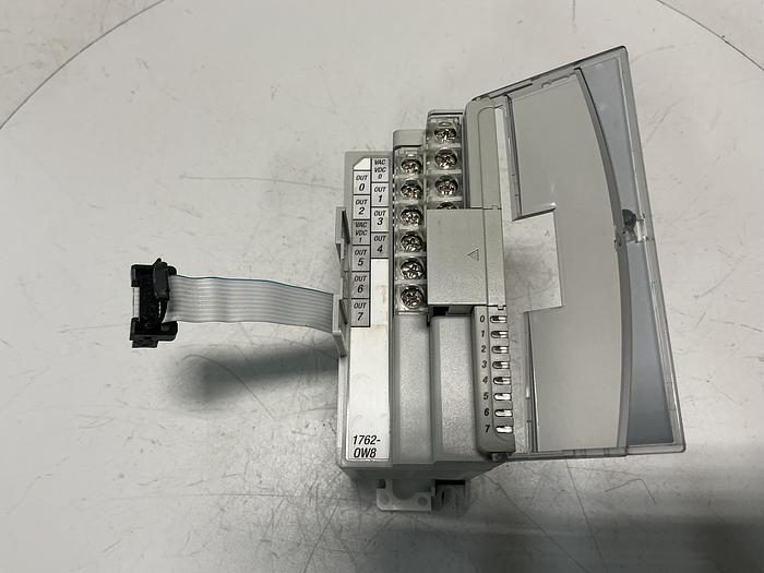 Used ALLEN BRADLEY 1762-OW8 SER A