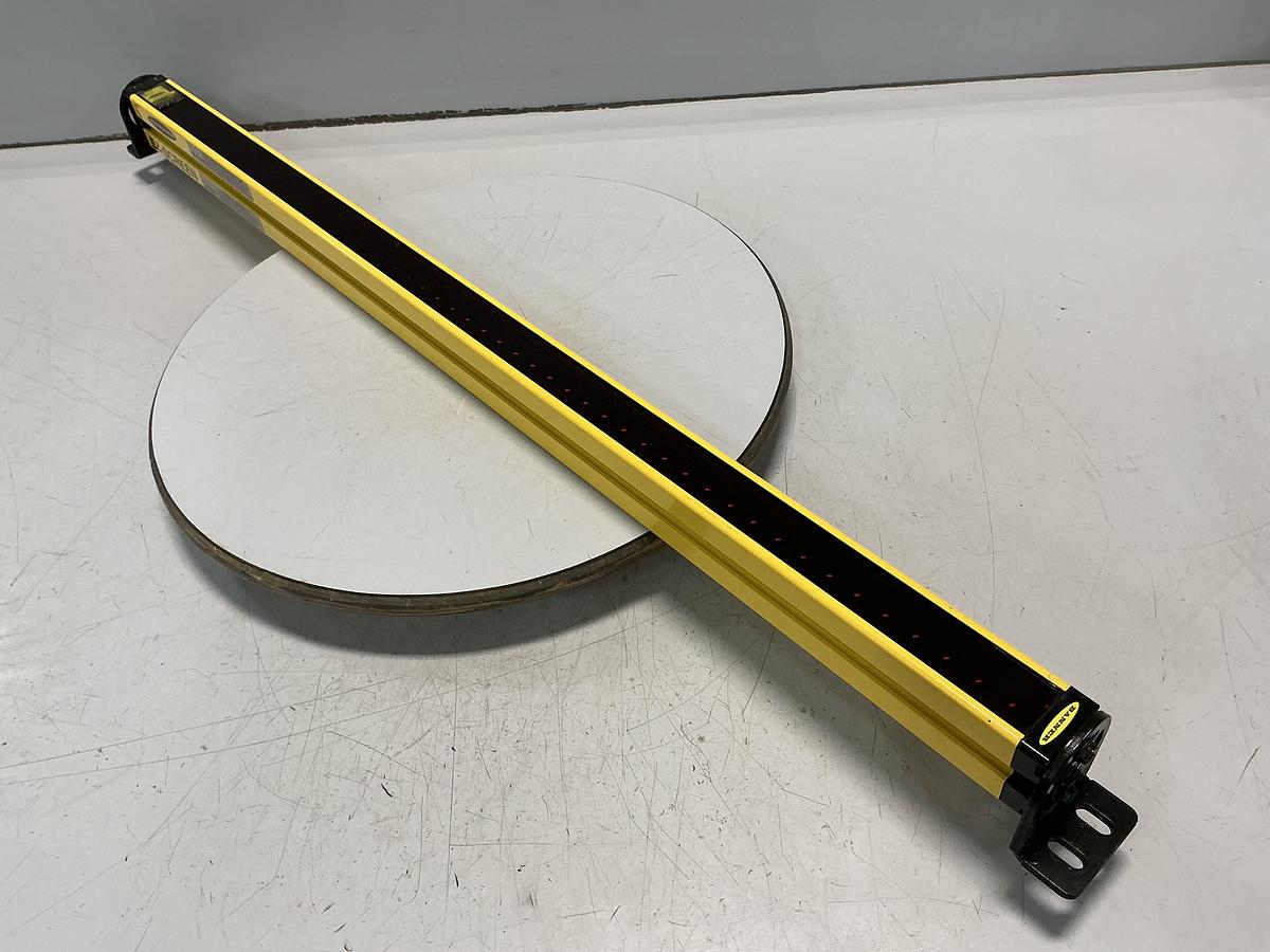 Used BANNER ENGINEERING SLSR30-750Q8