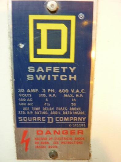 Used SQUARE D 30 Amp Safety Disconnect Switch H361 E1 Used