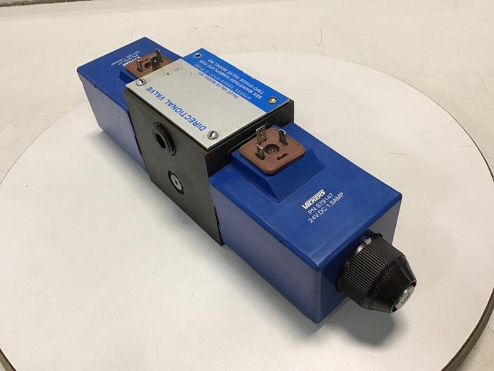Used VICKERS Directional Valve DG4S4 012C U H 60 USED