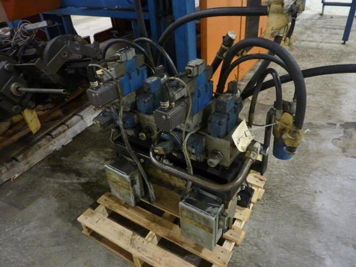 Used STERLING 50 Ton Blow Molding Machine SL33D USED