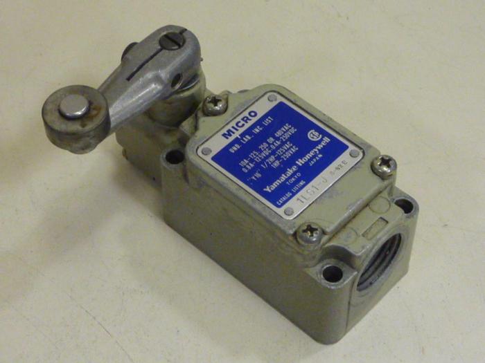 Used YAMATAKE Micro Limit Switch 1LS1-J #66933