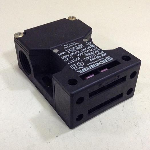Used SCHMERSAL Safety Interlock Switch AZ15ZVR #83933