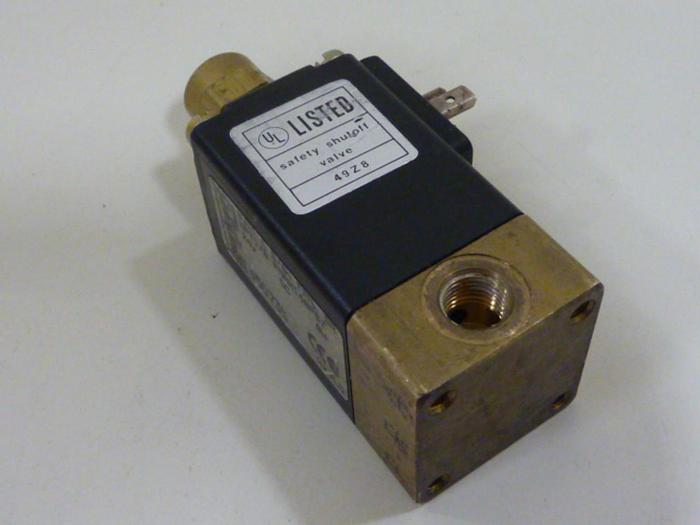 Used BURKERT EASY FLUID CONTROL SYS Valve 311-C-5/64-FPM-BR #53081