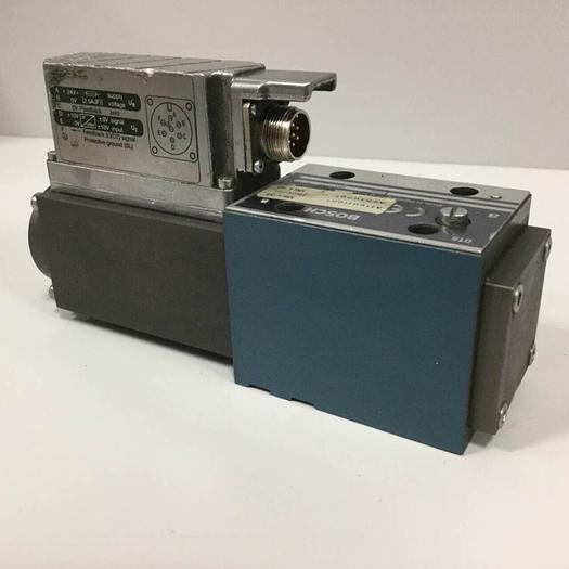 Used BOSCH Hydraulic Servo Proportional Valve 0 811 404 811 USED