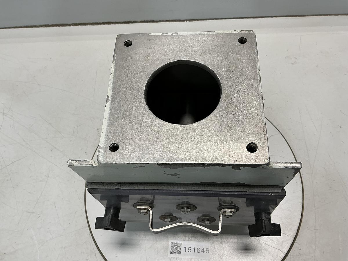 Used METAL FABRICATING NO MODEL NUMBER / NO TAG