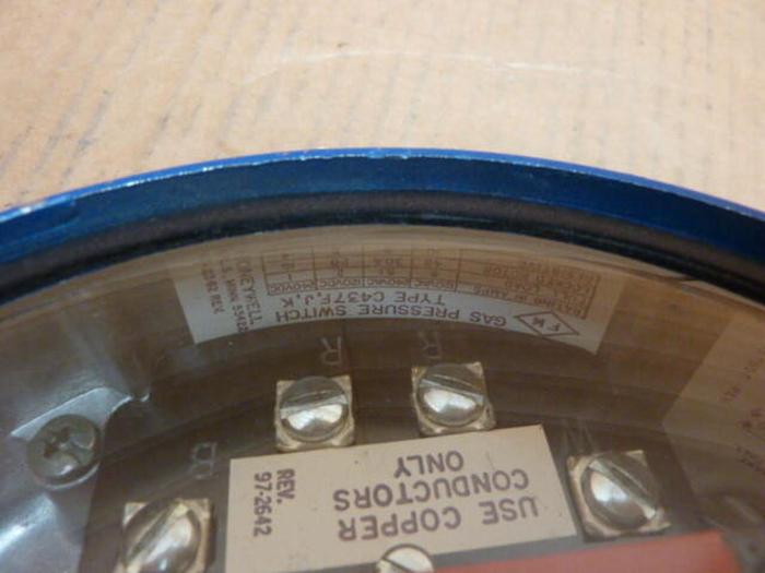 Used HONEYWELL Gas Pressure Switch C437 F,J,K #22401