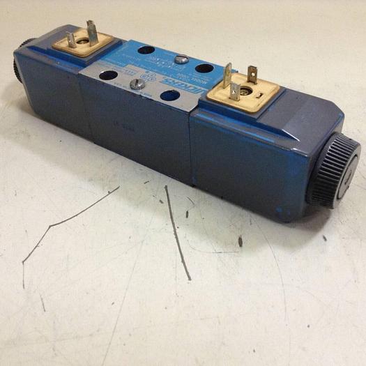Used VICKERS Directional Valve DG4V-3-6C-M-U-HL7-60 #89190