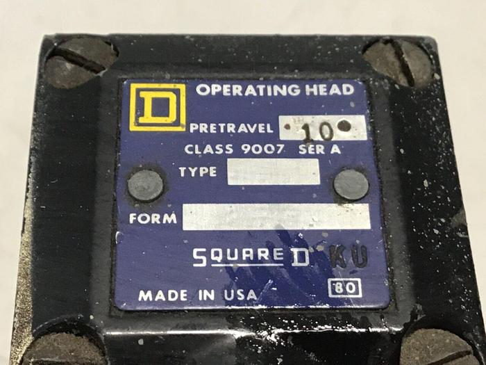 Used SQUARE D Limit Switch 9007-AEQ2724 #122132