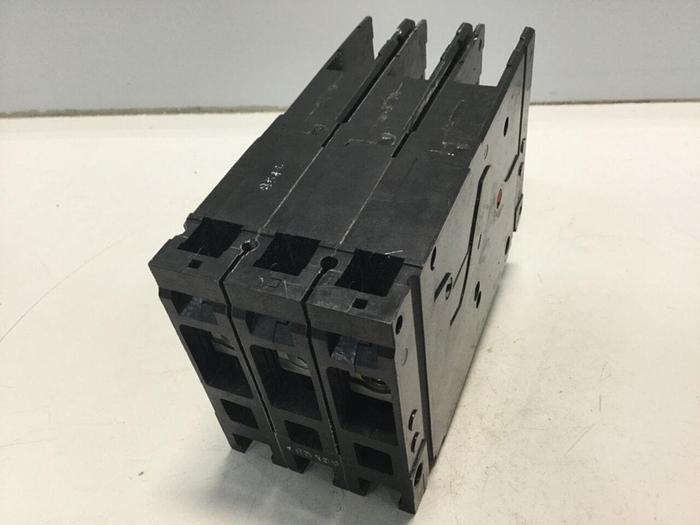 Used SIEMENS 100 Amp Circuit Breaker ED63A100 USED