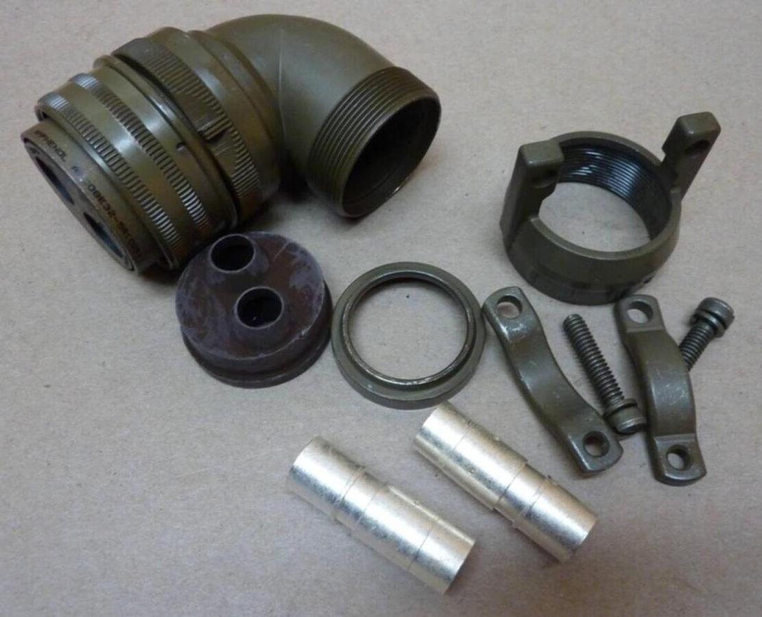 AMPHENOL Connector Plug ACC08E32-5R USED