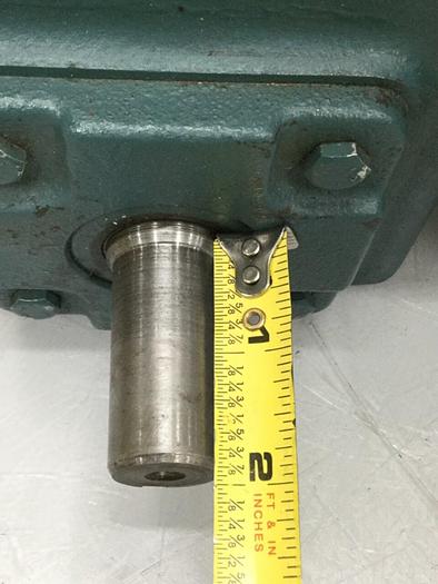 Used RELIANCE ELECTRIC Motor W/Gearbox P56H1338W-YS Used