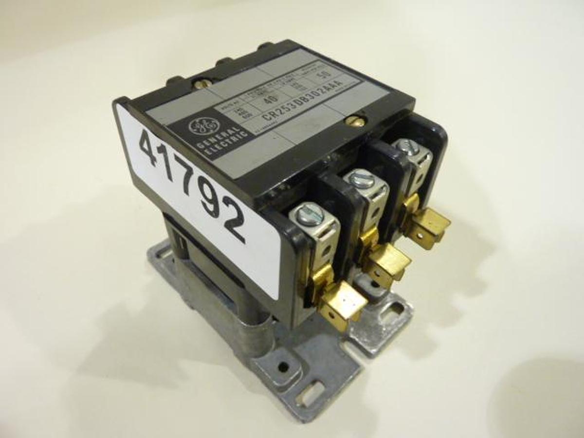 Used GENERAL ELECTRIC / GE Contactor CR253DB302AAA Used