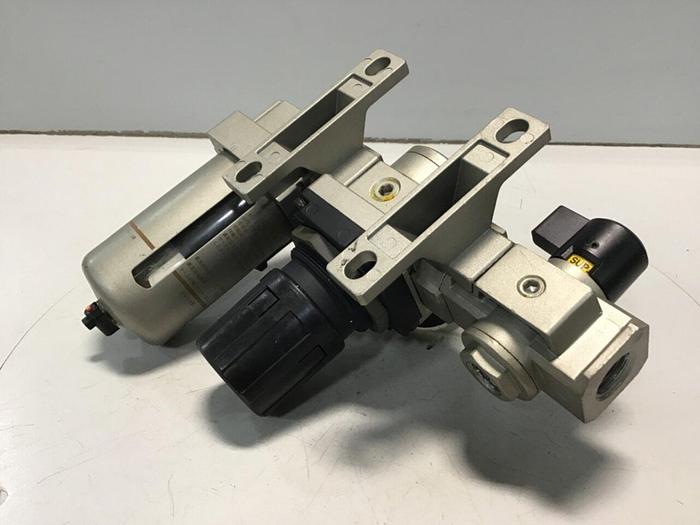 Used SMC Regulator AFD4000-04 #121083