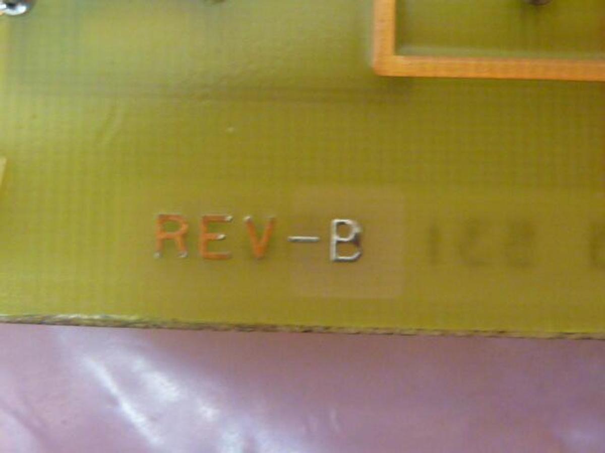 Used CINCINNATI MILACRON Output Board 3-531-3563A Used