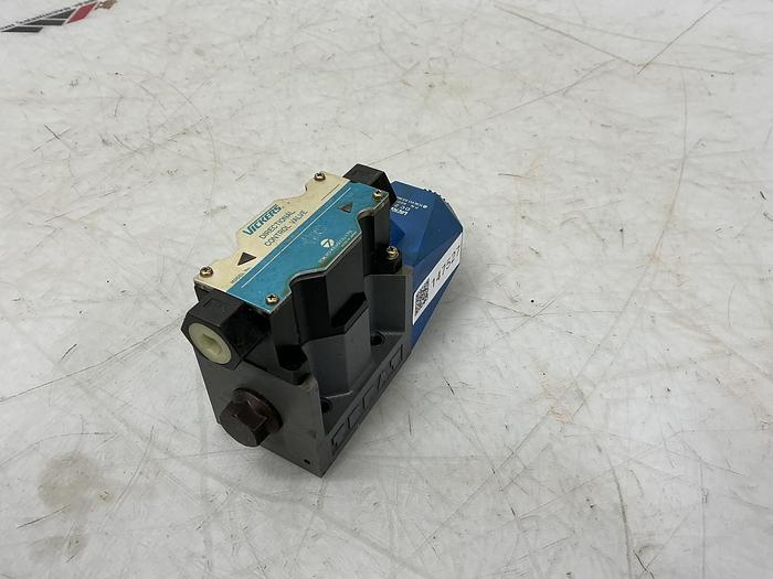 Used VICKERS DG4V-5-31B-M-P7L-H-6-30-JA591