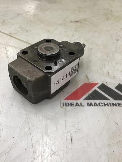 Used VICKERS Valve CVCS16C1S2W25011 #141414
