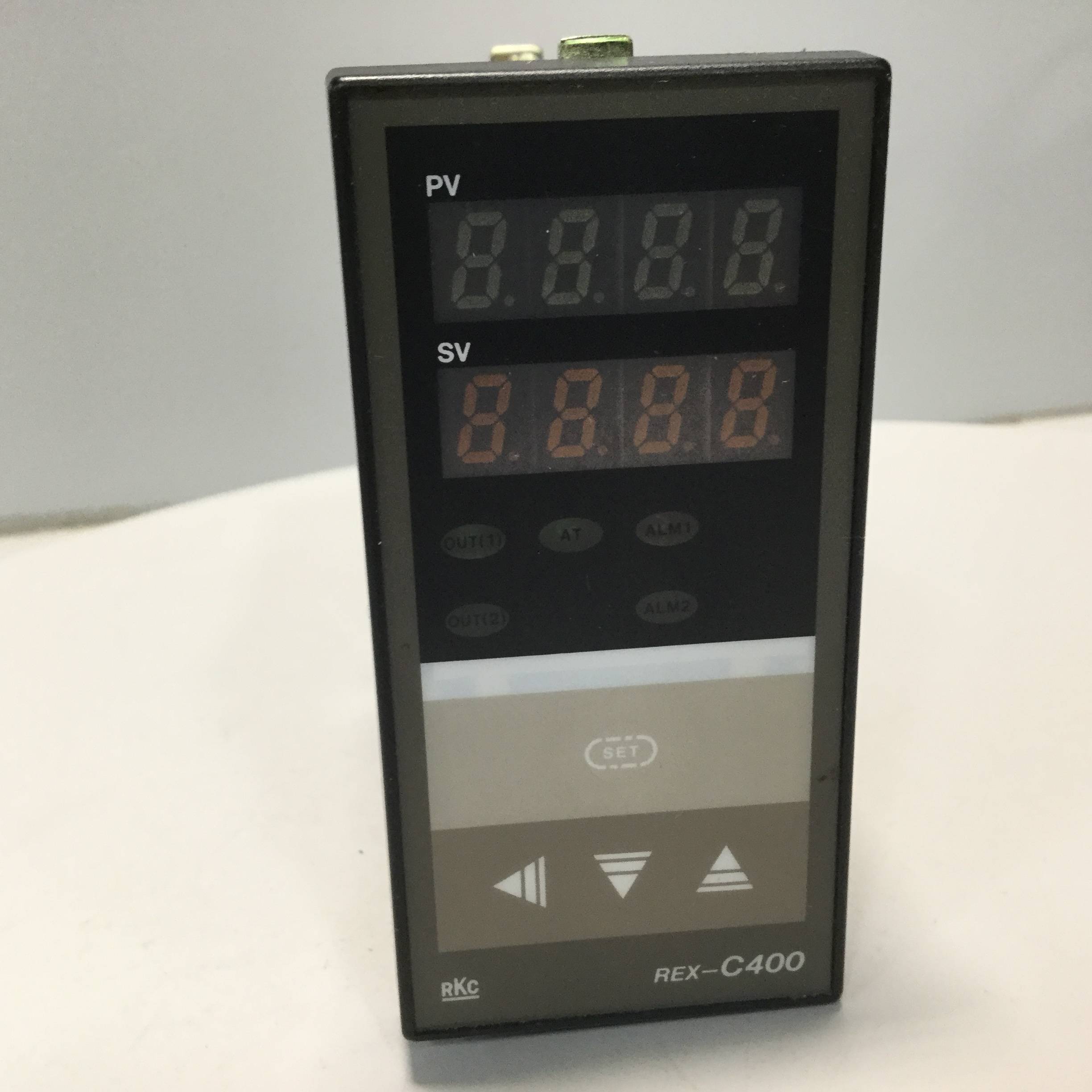 Used RKC Temperature Control REX-C400FK03VAN USED