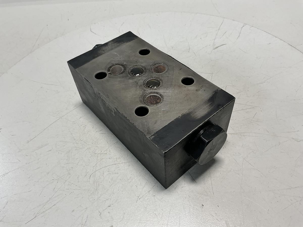 Used VICKERS DGMPC-5-ABK-BAK-30-EN417