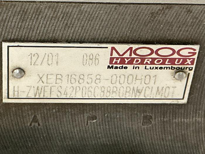 Used MOOG D633-7205