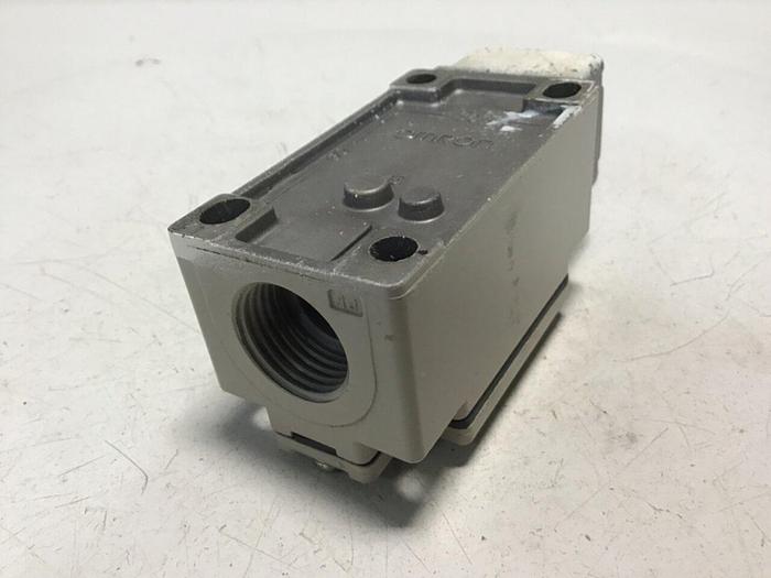 Used OMRON Limit Switch D4B-2171N #121557