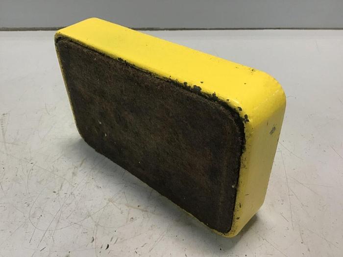 Used UNISORB Leveling Mount 8 x 5 7 5/8 X 5 M/M #122898