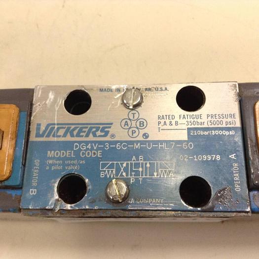 Used VICKERS Directional Valve DG4V-3-6C-M-U-HL7-60 Used