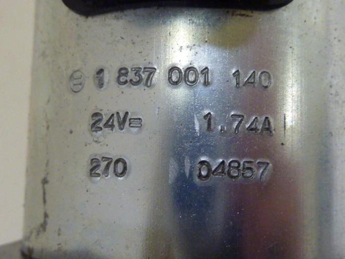 Used BOSCH Valve 0 810 001 775 #54167