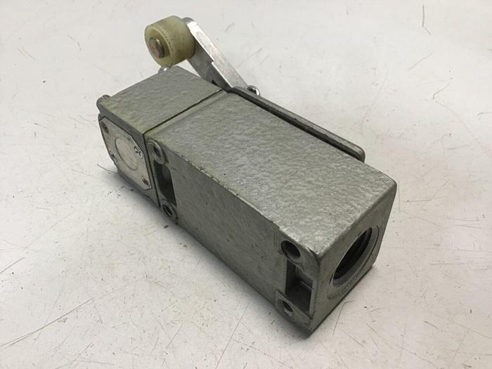 Used TELEMECANIQUE Lox-Switch C2JK05 #121820