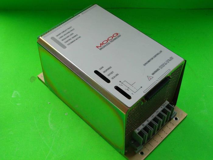 Used MOOG Servo Motor Controller 152P428A Used