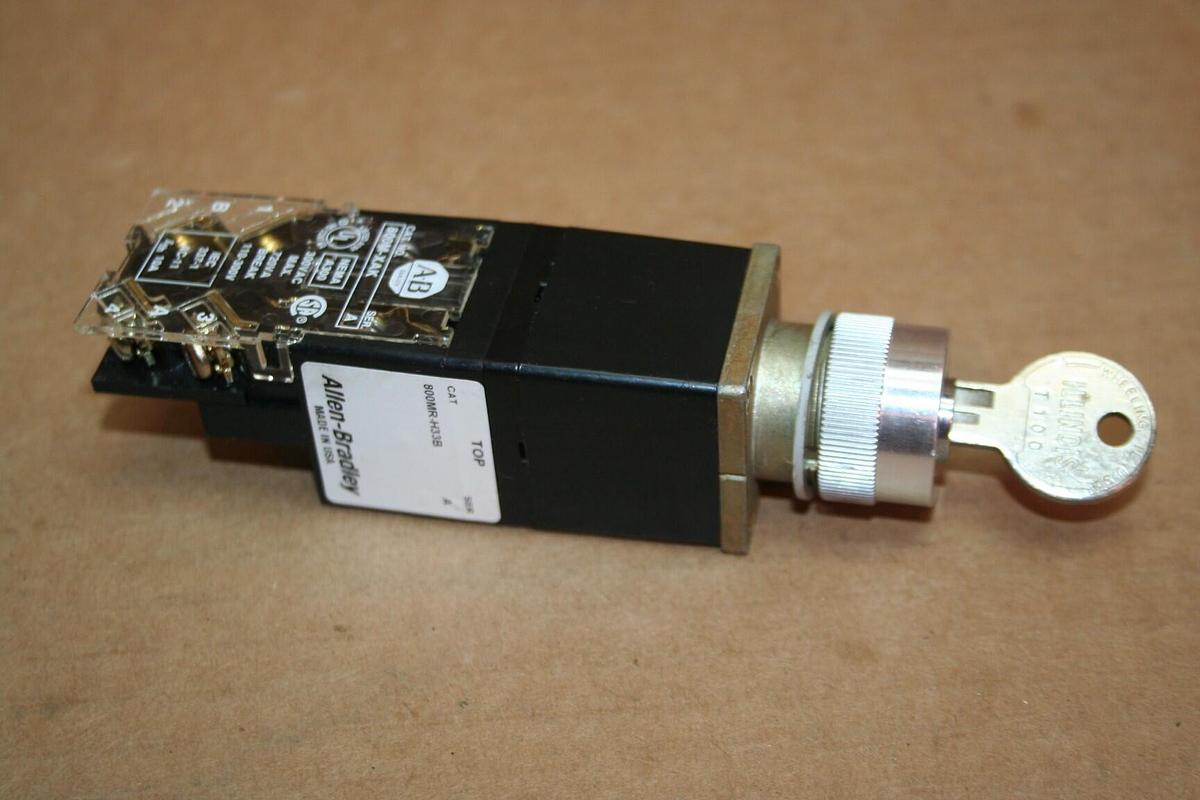 Used ALLEN BRADLEY Selector Switch 800MR-H33B #18400