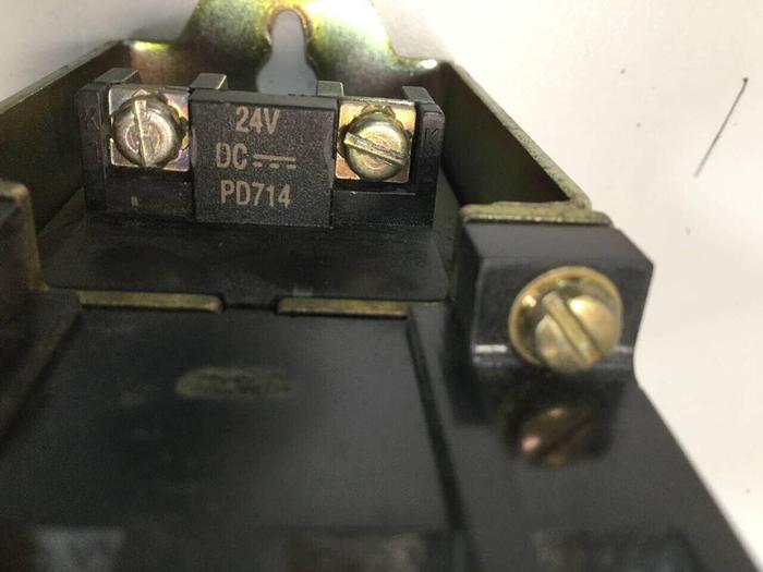 Used ALLEN BRADLEY DC Relay 700DC-P400Z24 #92916