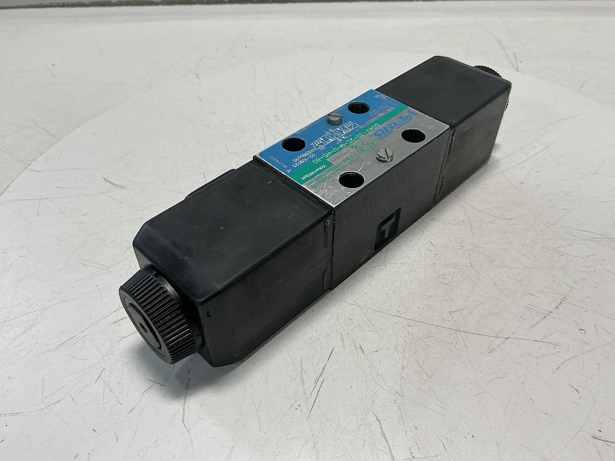 Used VICKERS DG4V-3S-2C-M-U-H5-60