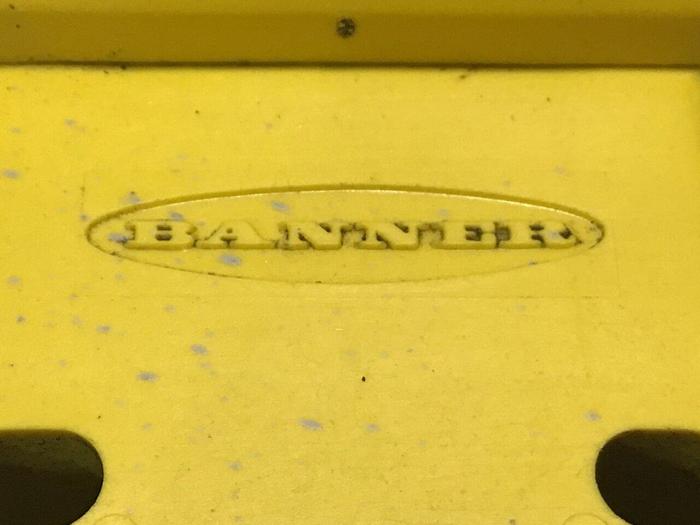 Used BANNER ENGINEERING Photoelectric Sensor Q45BB6DXQ5 #128516