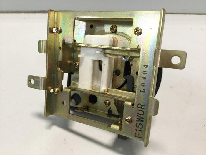 Used MITSUBISHI Handle / Switch F1SWUR #108979