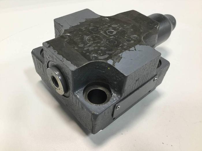 Used VICKERS Valve CVCS25C3S2W24510S32AP10 #98916